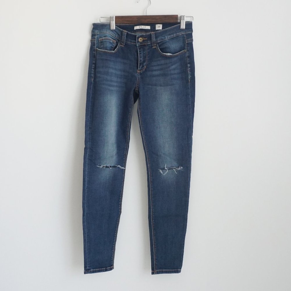 Ripped Knee Skinny Jeans 29